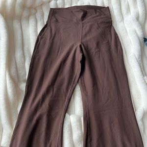 Old navy brown ribbed flare leggings size small petite